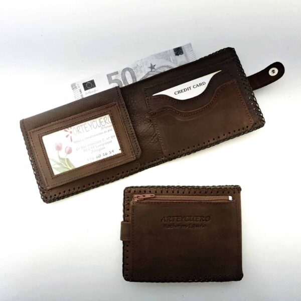 Cartera billetera de piel marrón oscuro