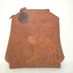 Mochila de piel naranja