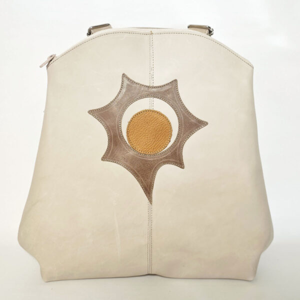 Mochila de cuero blanco roto