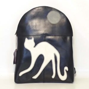 Mochila de piel negra