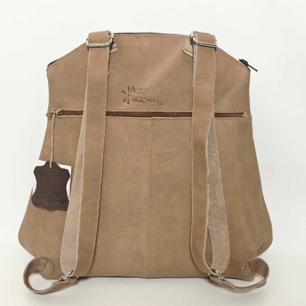 Mochila de piel camel
