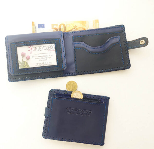 Billetero de piel azul marino