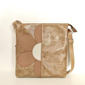 Bolso de piel beige