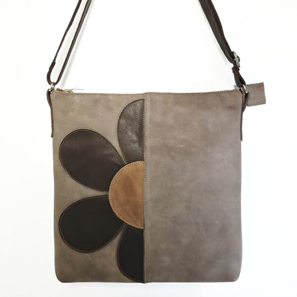 Bolso de piel marrón taupe