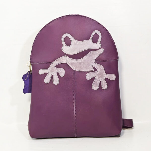 Mochila de piel morada