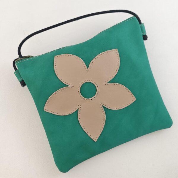 Bolsito de piel para niña verde
