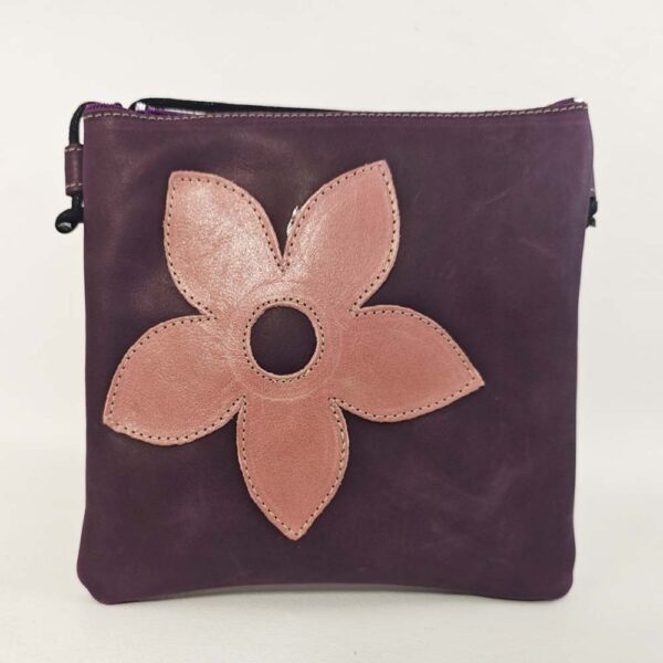 Bolsito de piel para niña morado