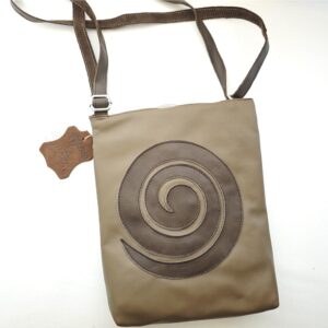 Bolso de piel marrón taupe