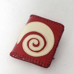 cartera roja de piel