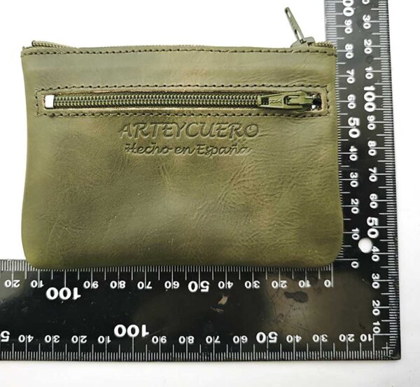 Monedero de piel verde