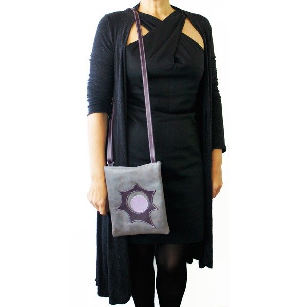 bolso eclipse Tienda online Artesanos del cuero. Artesanía en cuero y piel.