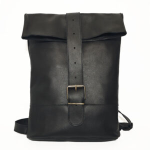 Mochila petate de piel negra