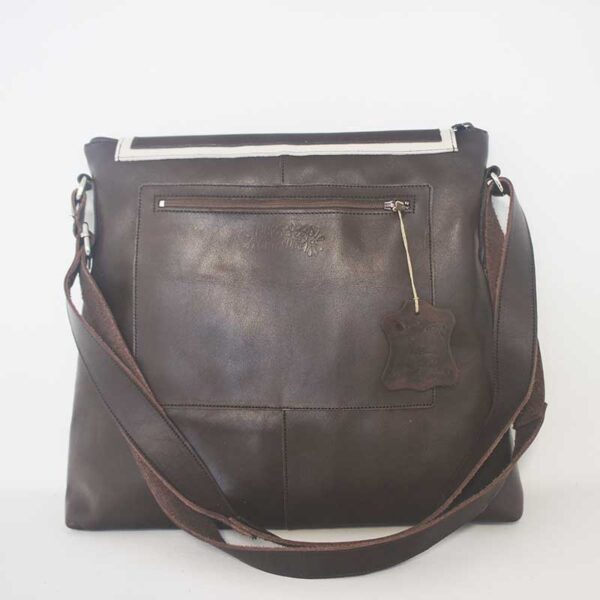 Bolso de piel marrón