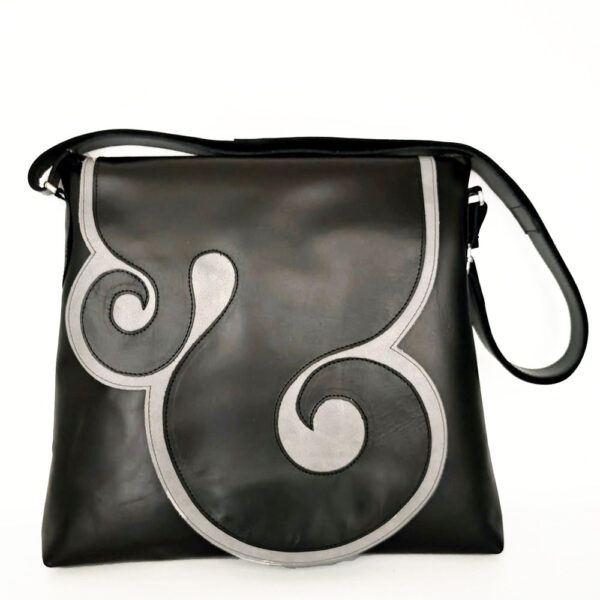 Bolso de piel negro