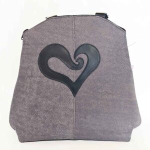 Mochila de piel gris