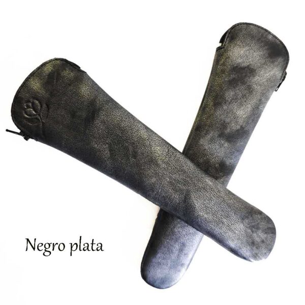 Funda abanico de piel negro plata