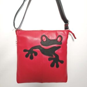 Bolso de piel rojo
