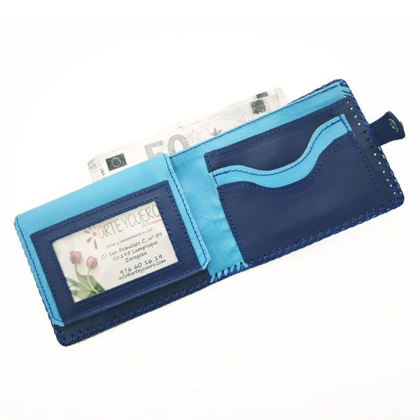 Tienda online de artículos hechos a mano en cuero y piel. Artesanos del cuero. Cartera billetera con monedero "Gatito" tyy Cartera billetero de piel azul
