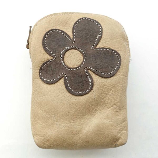 Pitillera de piel beige