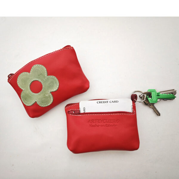 Monedero de piel rojo