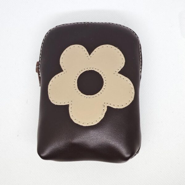 Tienda online de artículos hechos a mano en cuero y piel. Artesanos del cuero. Pitillera de piel IMG 20251111 090937 Pitillera de piel marrón