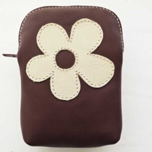 Pitillera de piel marrón