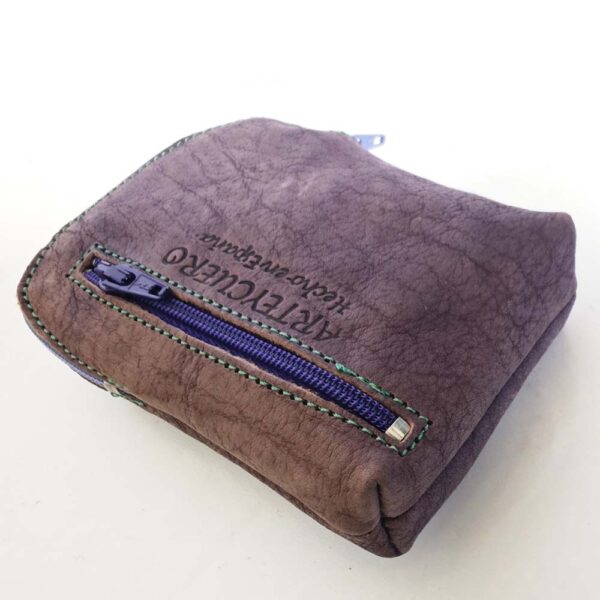 Pitillera de piel lila