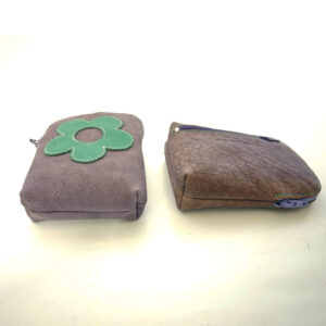 Pitillera de piel lila