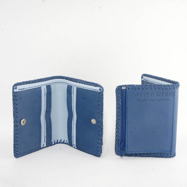 Billetero de piel azul