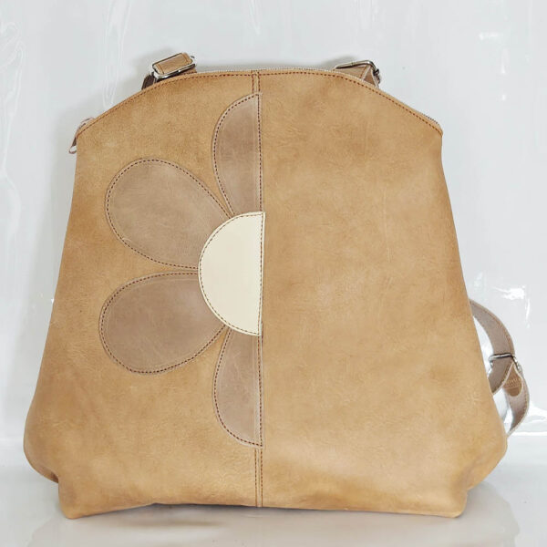 Mochila de piel beige
