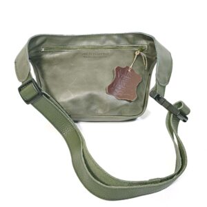 Riñonera de piel verde