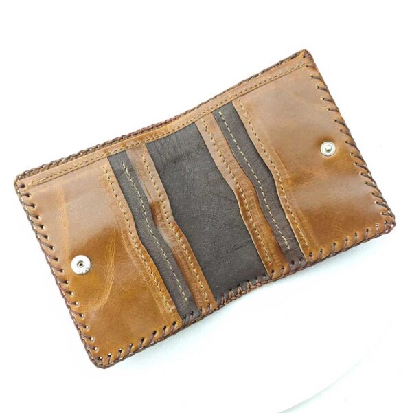 Tienda online de artículos hechos a mano en cuero y piel. Artesanos del cuero. Cartera billetera de cuero IMG 20260826 081540 Cartera billetero de piel camel