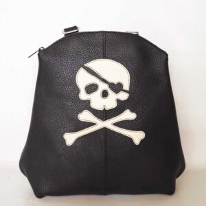 Mochila de piel negra
