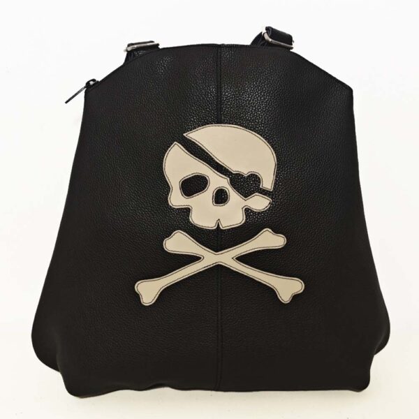 Mochila de piel negra
