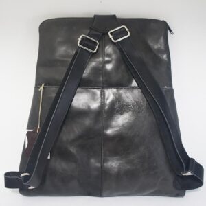 Mochila gris oscuro de piel