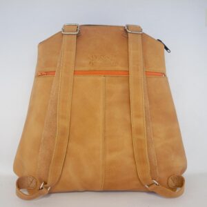 Mochila naranja de piel