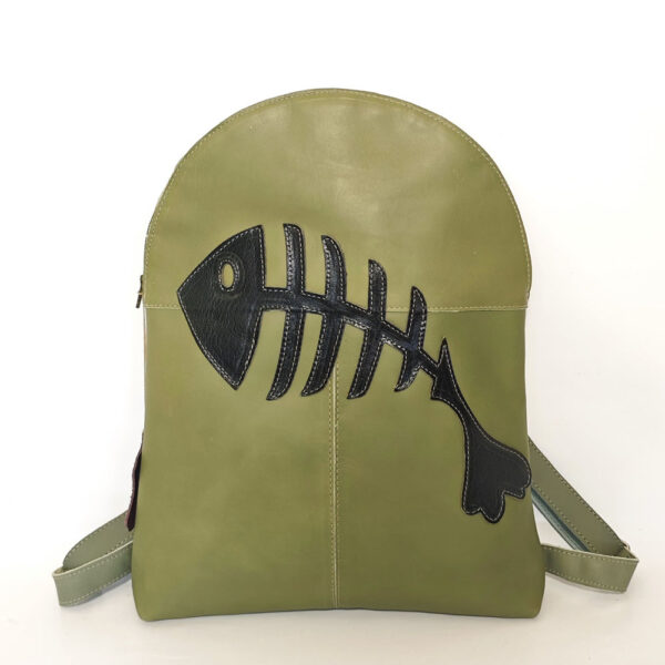 Mochila de piel verde