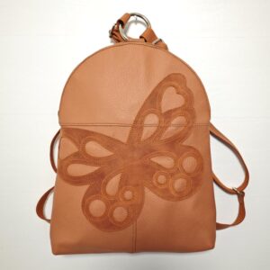 Mochila de piel naranja