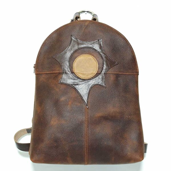 Mochila de piel marrón