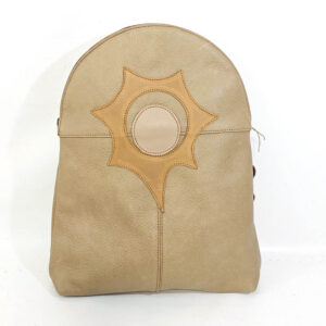 Mochila de piel beige