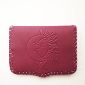 Cartera de piel magenta