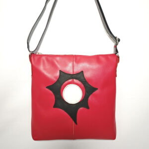Bolso de piel rojo