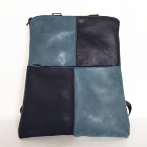 Mochila de piel azul