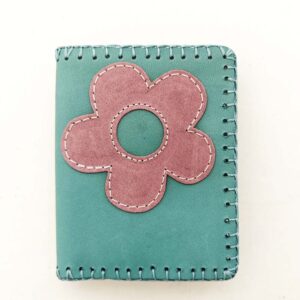 Cartera de piel aguamarina