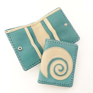 Cartera billetero de piel aguamarina