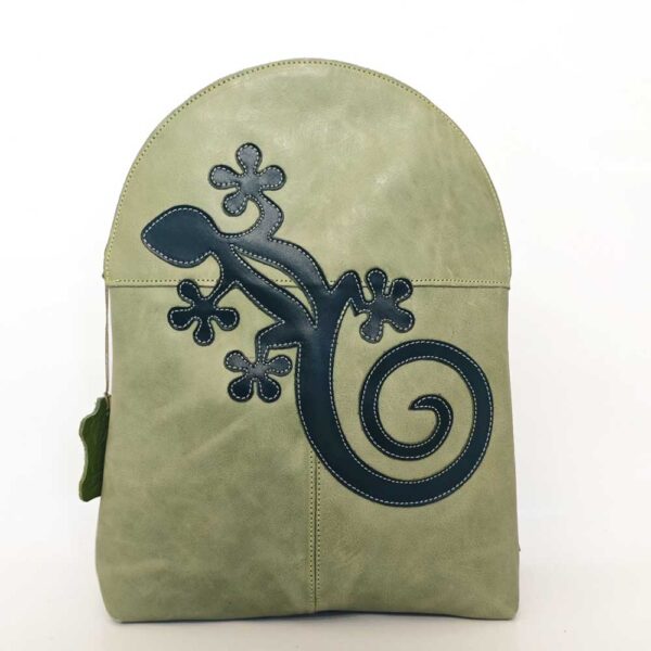 Mochila de piel verde claro