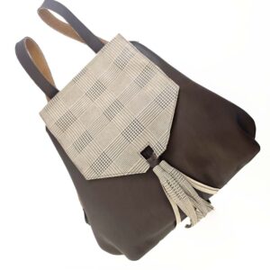 Mochila antirrobo marrón de piel