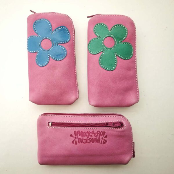 Funda de piel rosa
