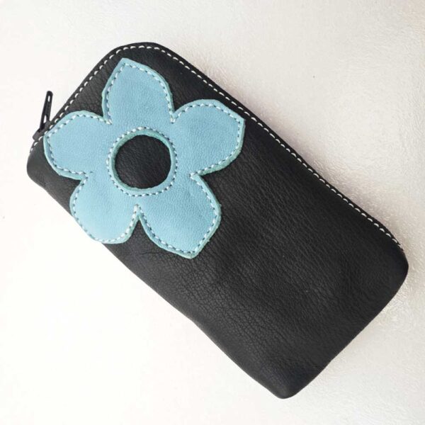Funda de piel negra