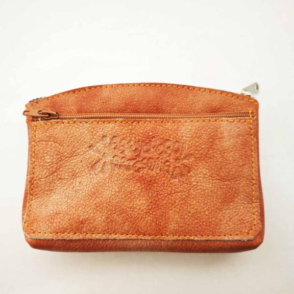 monedero de piel naranja